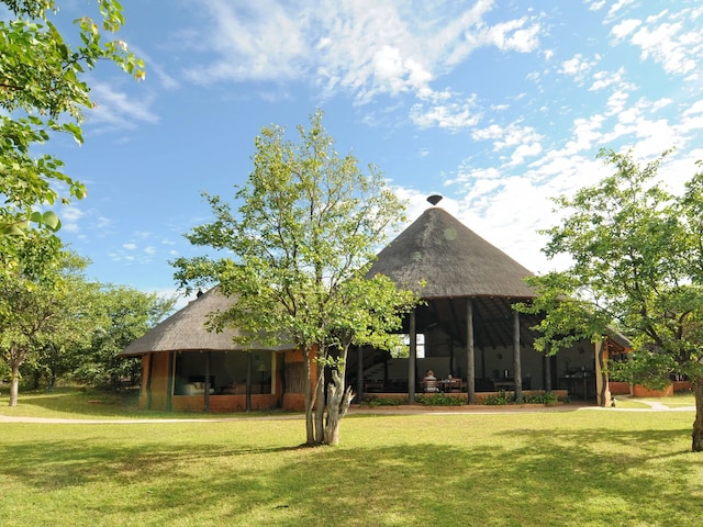 Mopane Bush Lodge