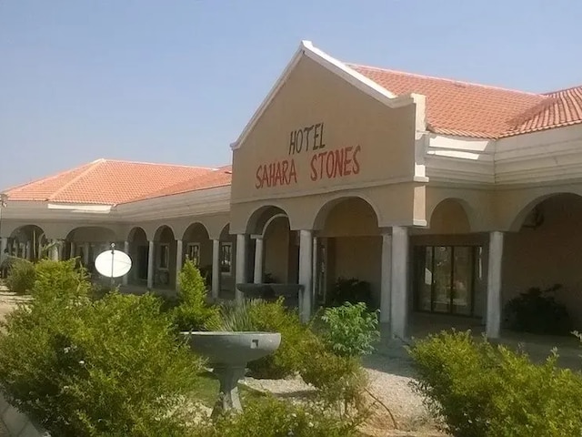 Sahara Stones